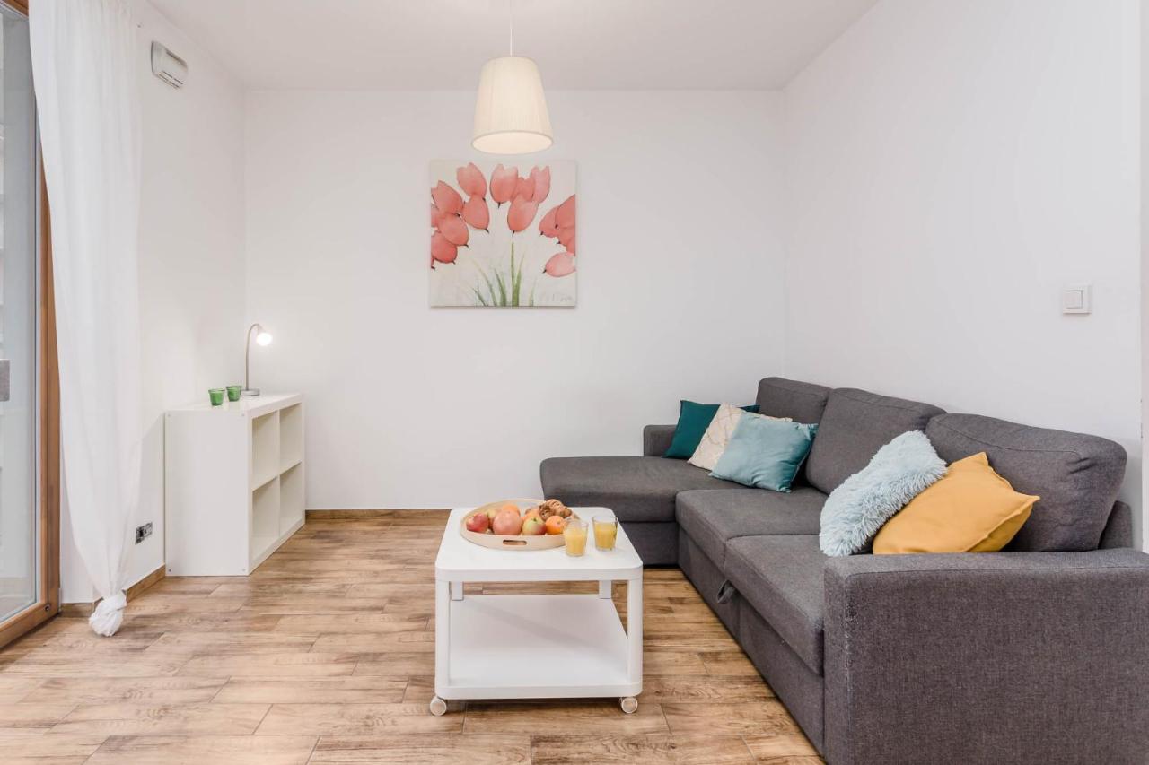 Chill Apartments Wola Center Varsovia Exterior foto