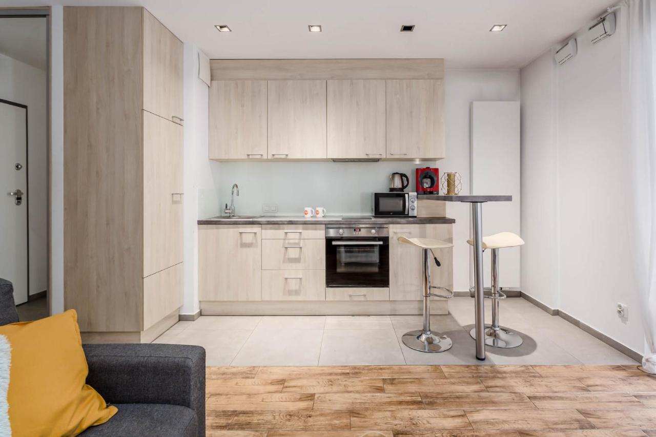 Chill Apartments Wola Center Varsovia Exterior foto