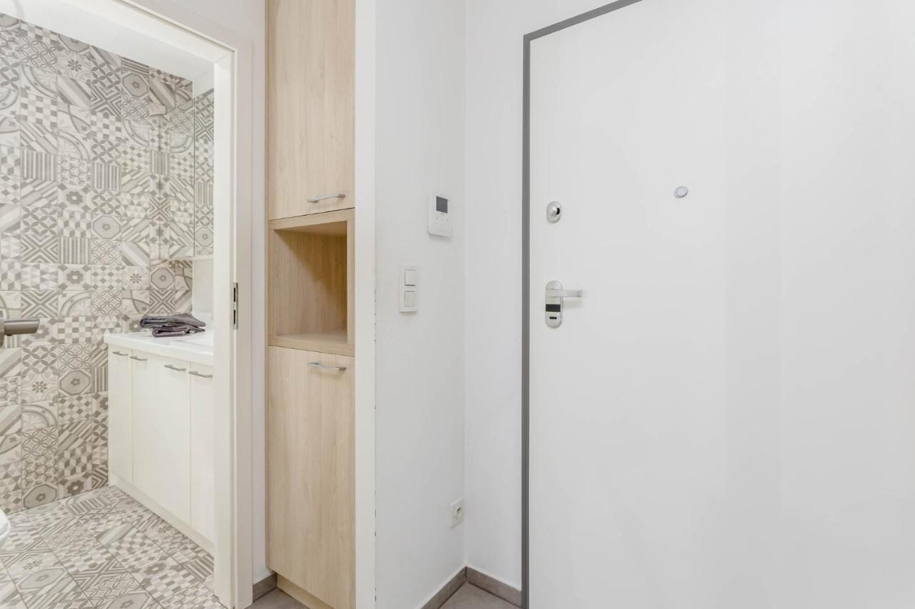 Chill Apartments Wola Center Varsovia Exterior foto