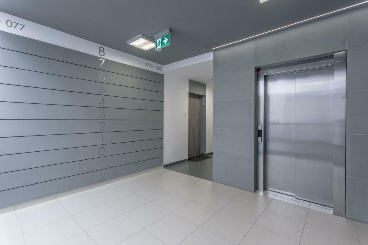Chill Apartments Wola Center Varsovia Exterior foto