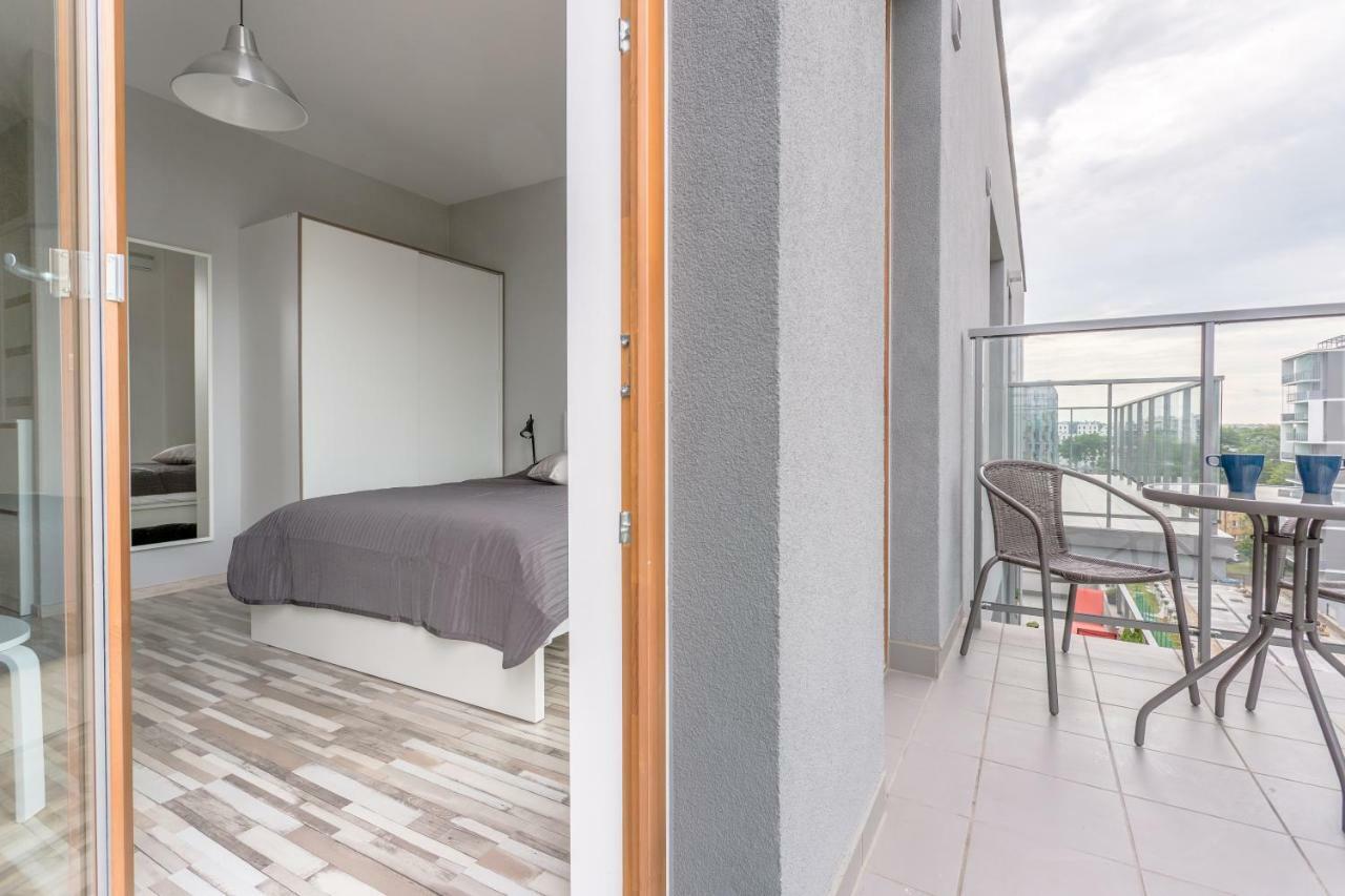 Chill Apartments Wola Center Varsovia Exterior foto