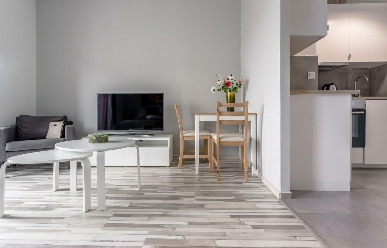 Chill Apartments Wola Center Varsovia Exterior foto